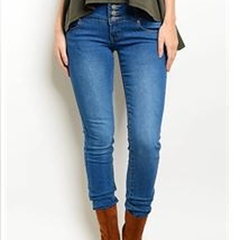 Medium Vintage Wash Skinny Jeans